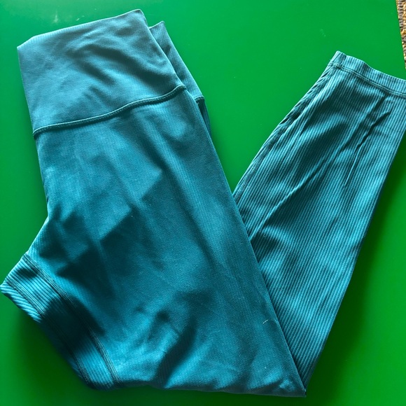 Lululemon Ribbed Align Leggings - Picture 5 of 6